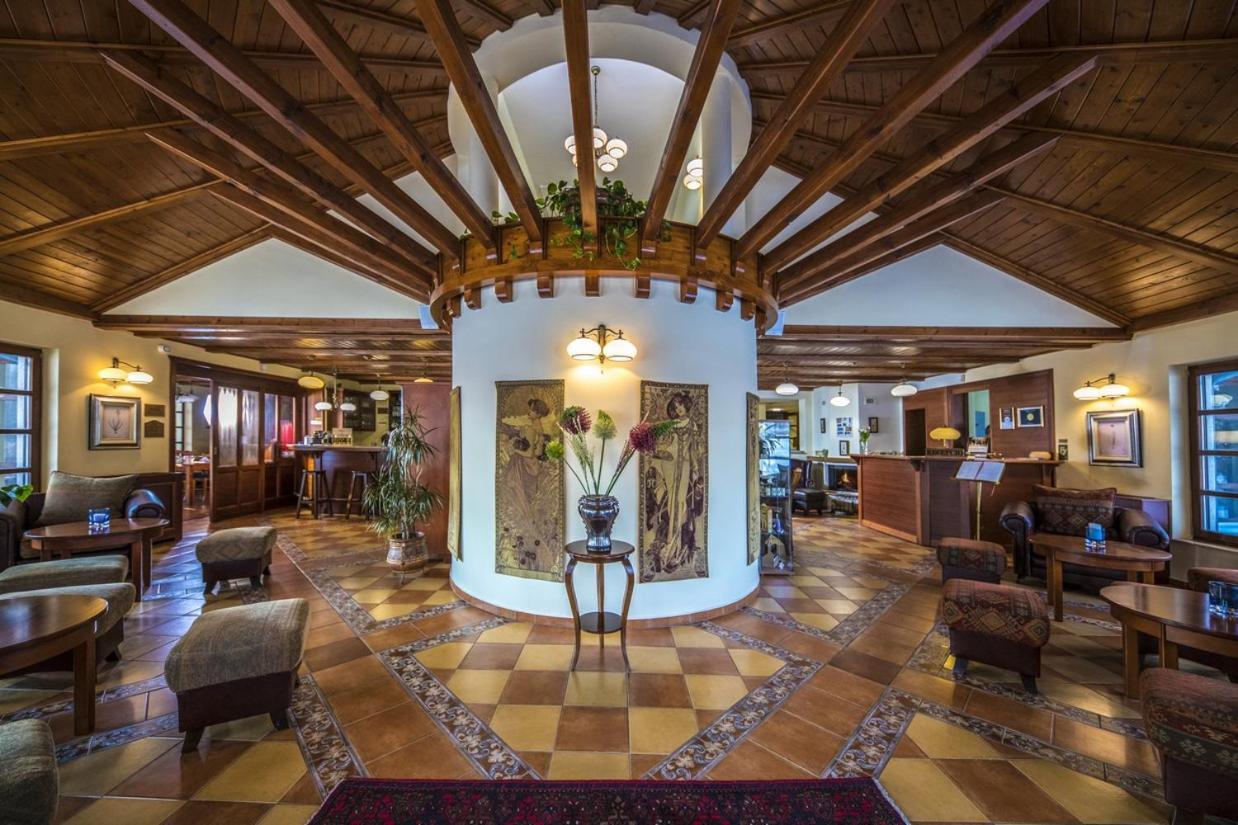 Hotel Forest Hills زيرك المظهر الخارجي الصورة